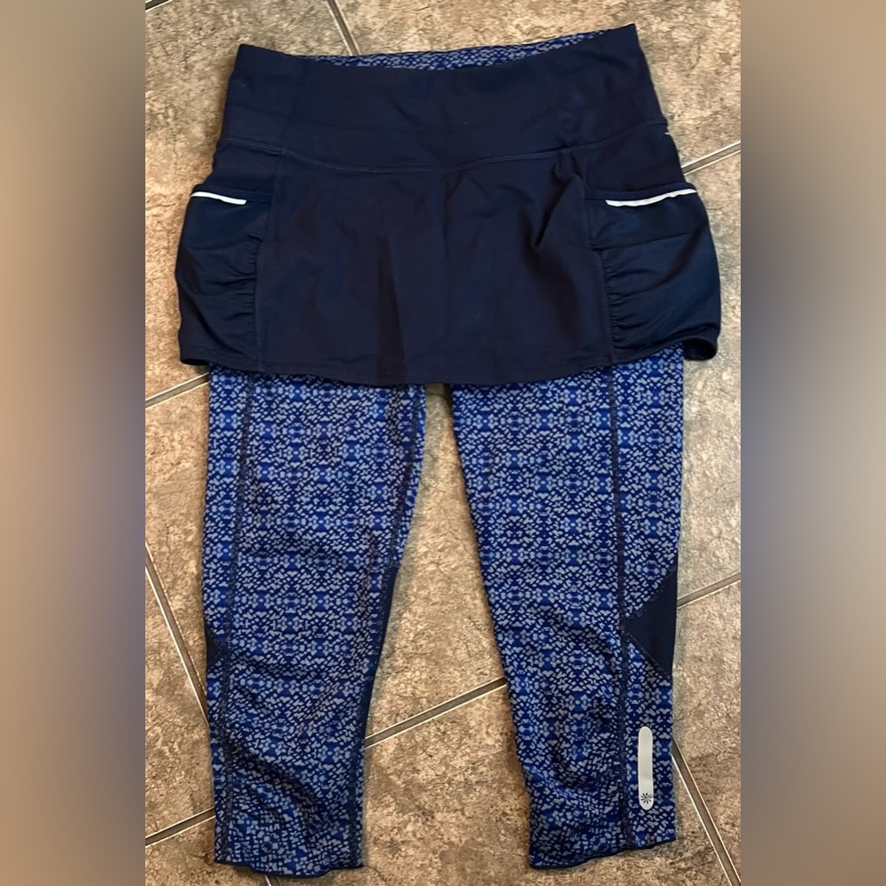 Athleta Dream Acceleration 2 in 1 Skirt Capri Leggings